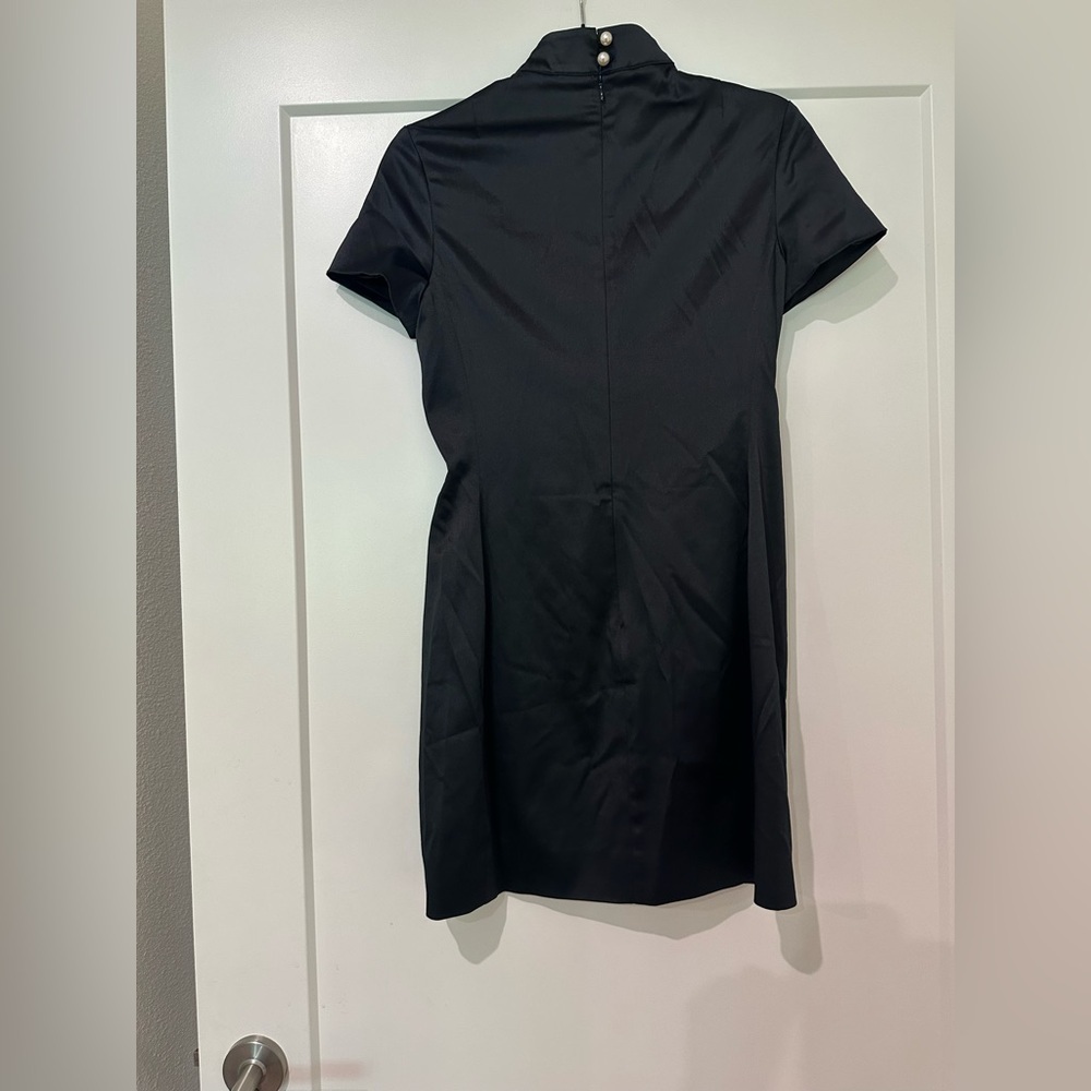 ALEXA CHUNG Mandarin Faux Pearl-embellished Satin Mini Dress In Black - Picture 3 of 7